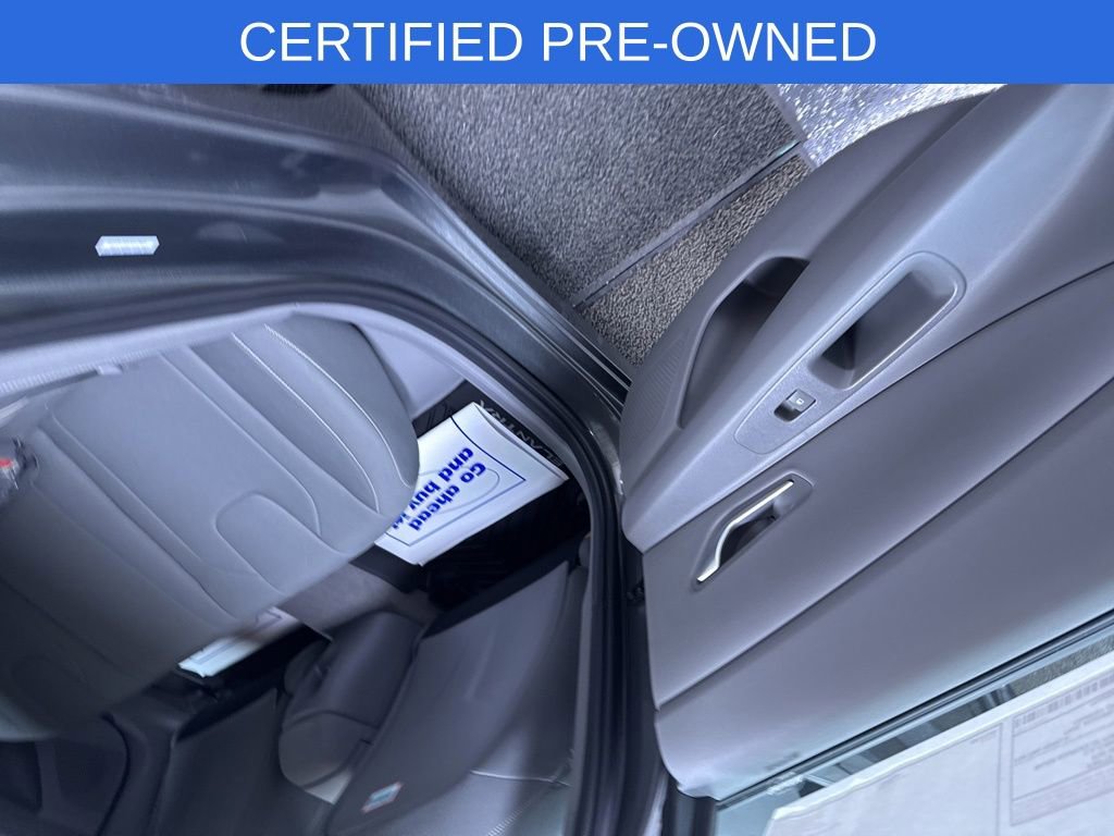 Used 2025 Hyundai Elantra SEL image 16