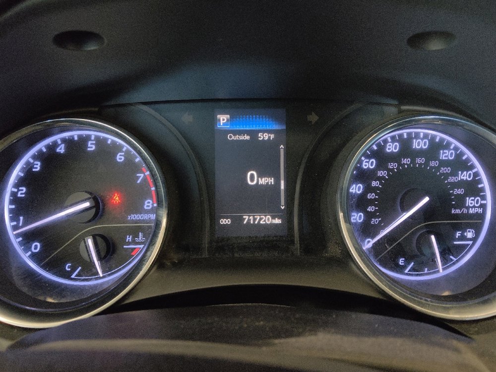 Used 2018 Toyota Camry SE image 23