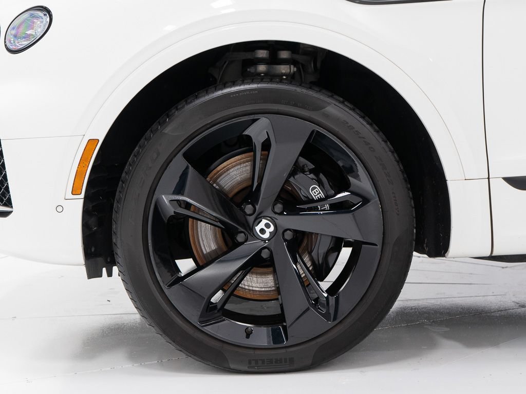 Certified 2023 Bentley Bentayga AWD/4WD image 42