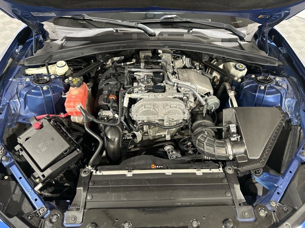 Used 2020 Chevrolet Camaro LS RWD image 34