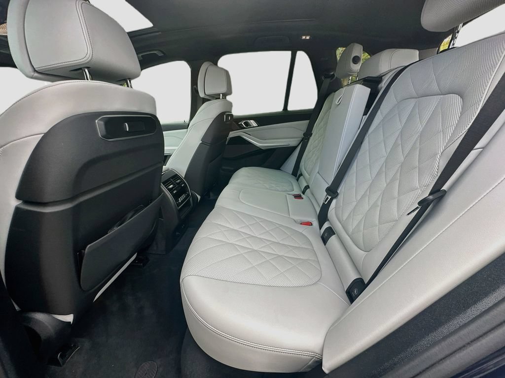 Used 2026 BMW X5 xDrive50e w/ M Sport Package AWD/4WD image 26