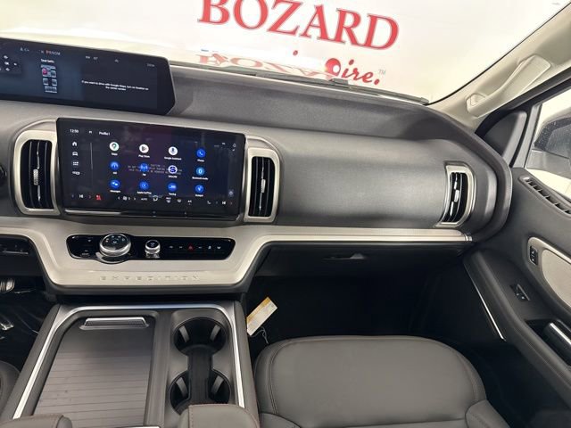 New 2025 Ford Expedition Active image 12