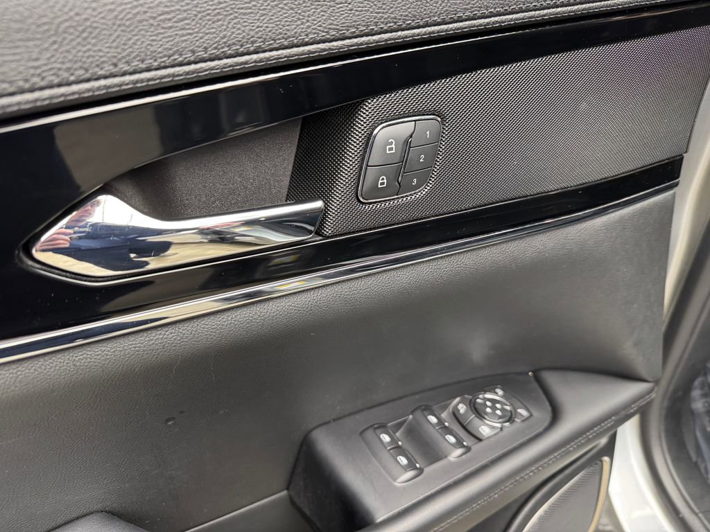 Used 2022 Lincoln Nautilus AWD w/ Premium Package image 10