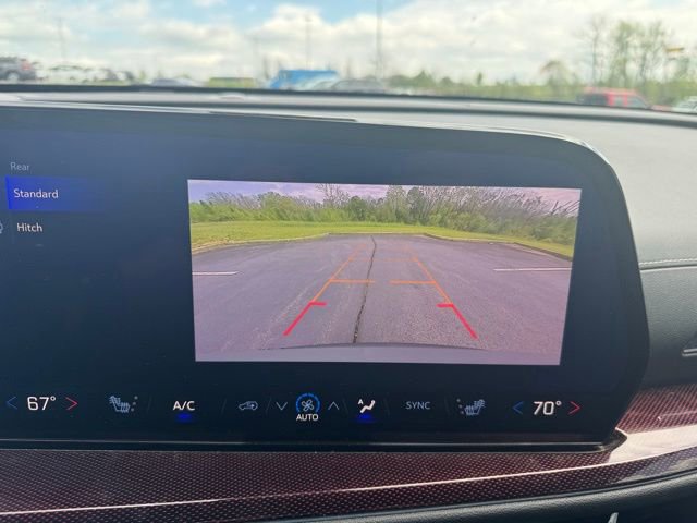 Used 2025 Chevrolet Traverse Z71 AWD/4WD image 26