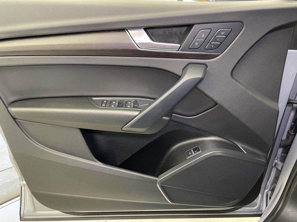 Certified 2023 Audi Q5 2.0T Premium w/ Convenience Package image 34