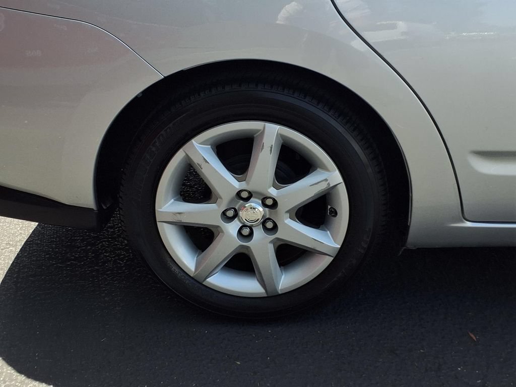 Used 2007 Toyota Prius Touring FWD image 4