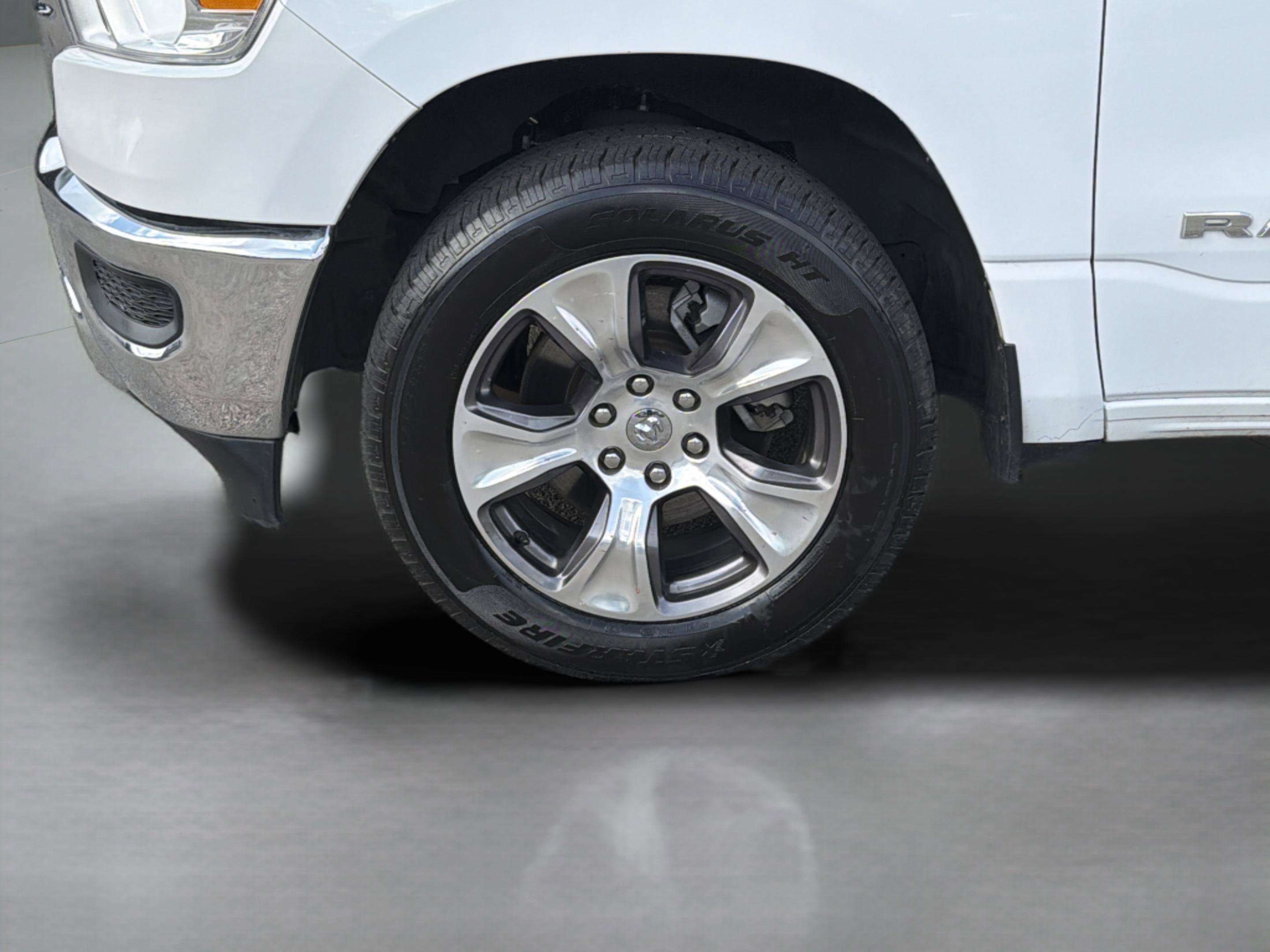 Used 2024 RAM 1500 Laramie image 9