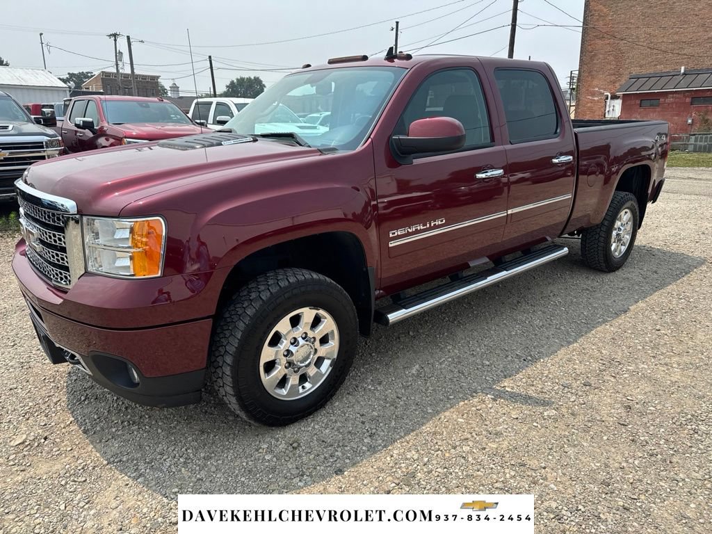 Used 2013 GMC Sierra 2500 Denali AWD/4WD image 1
