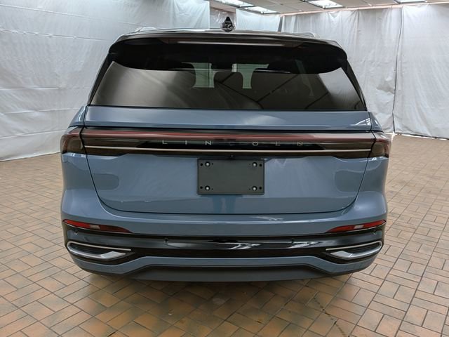 Used 2025 Lincoln Nautilus Reserve image 7