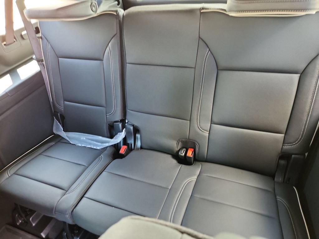 New 2026 GMC Yukon XL Elevation w/ Elevation Premium Package AWD/4WD image 10