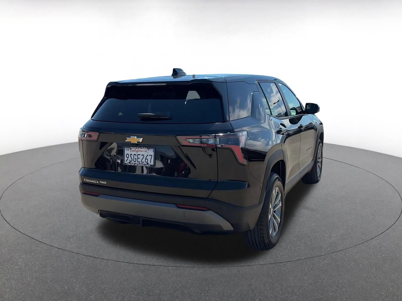 Used 2025 Chevrolet Equinox LT AWD/4WD image 15