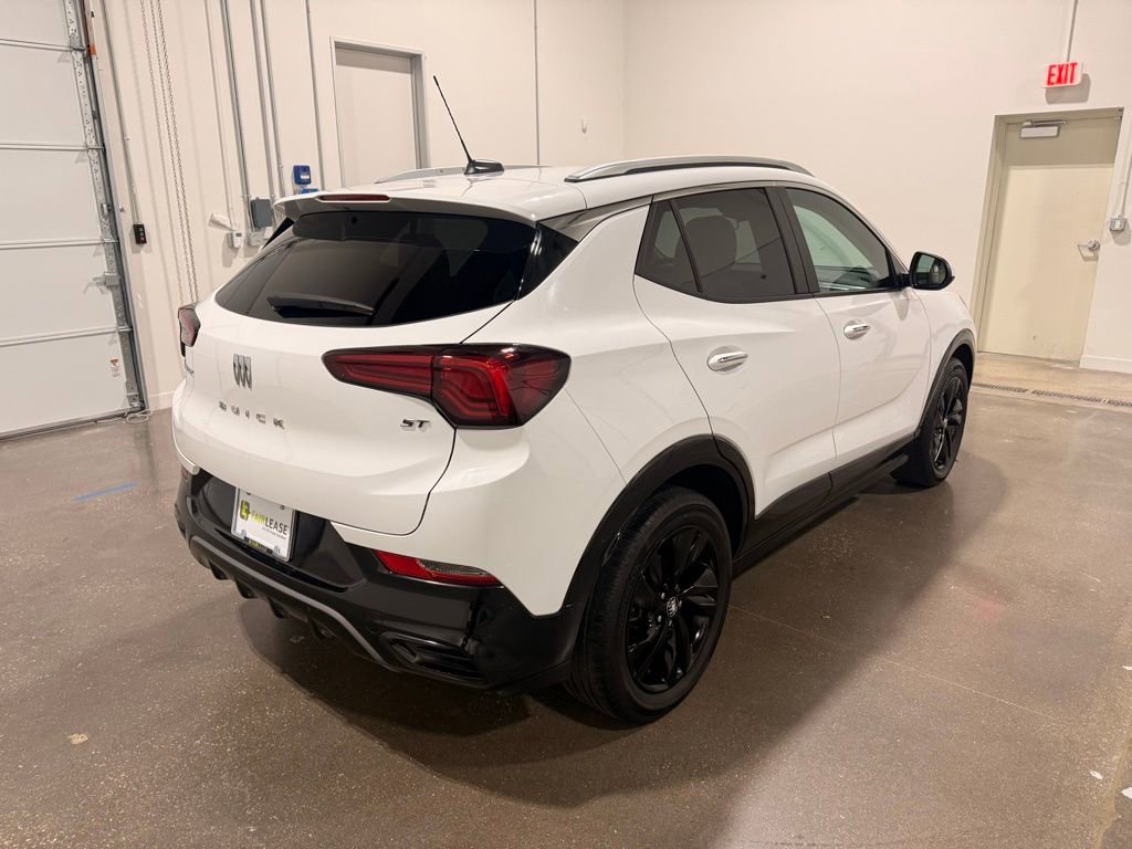 Used 2024 Buick Encore GX Sport Touring image 5