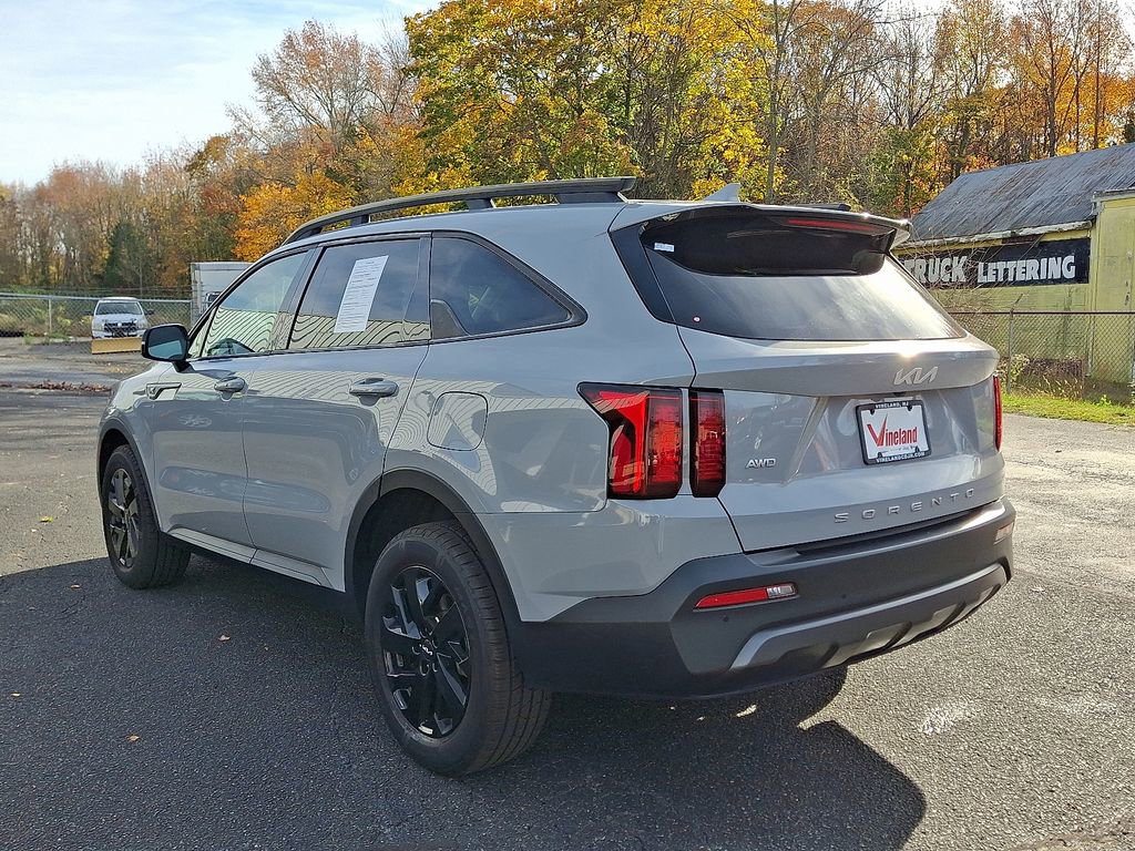 Used 2022 Kia Sorento S image 4