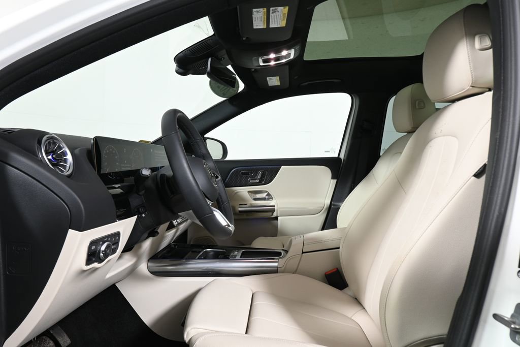 Certified 2026 Mercedes-Benz GLA 250 4MATIC image 3