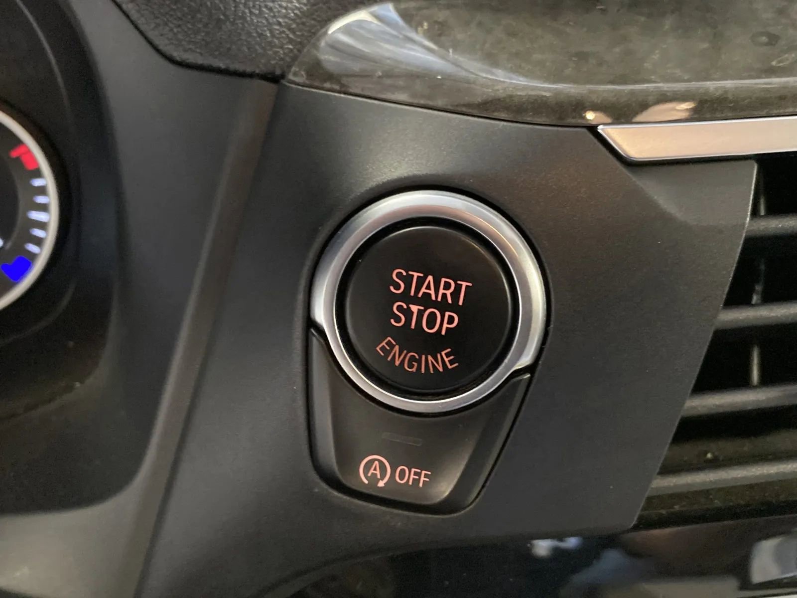 Used 2019 BMW X3 sDrive30i RWD image 18