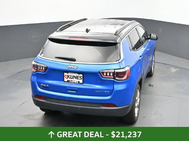 Used 2025 Jeep Compass Limited AWD/4WD image 38