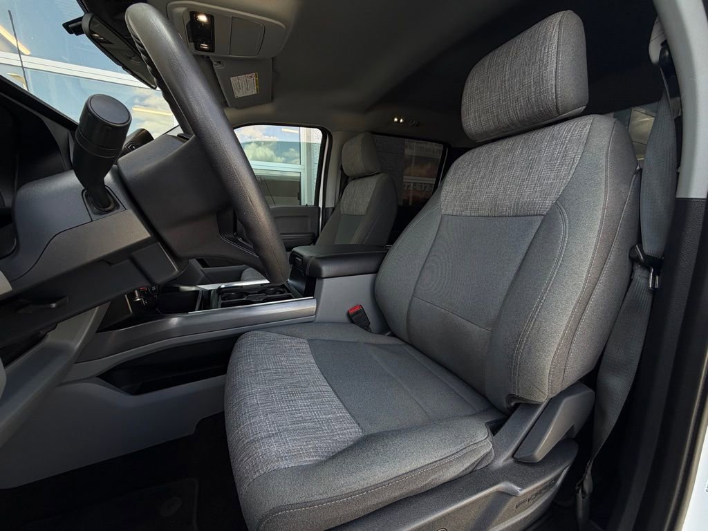 Used 2024 Ford F250 XLT w/ FX4 Off-Road Package AWD/4WD image 6