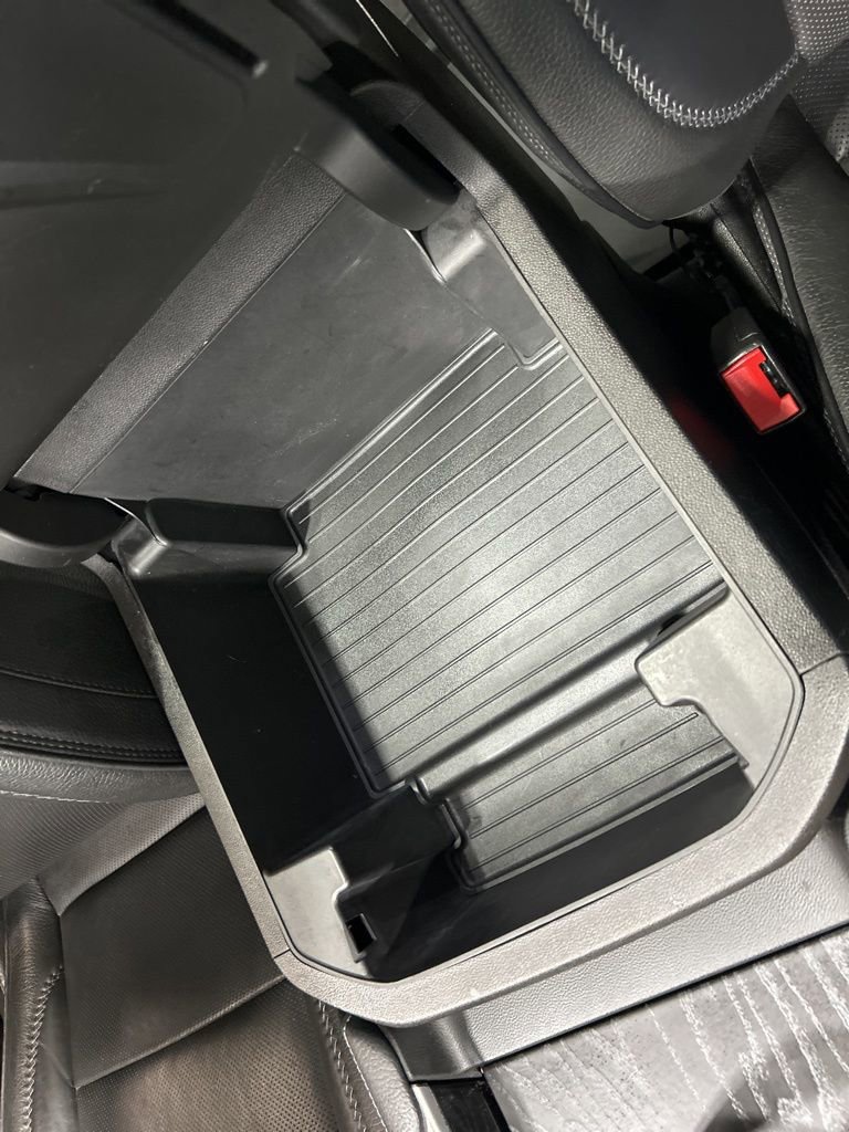 Used 2021 GMC Yukon Denali w/ Denali Premium Package image 26