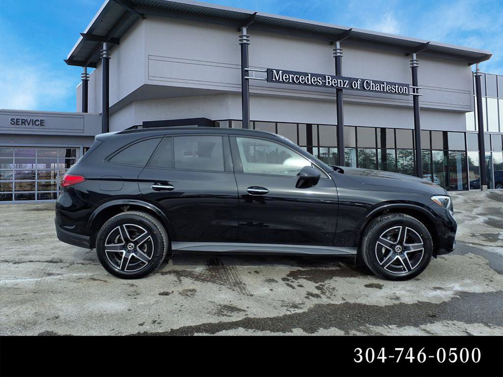 Certified 2025 Mercedes-Benz GLC 300 4MATIC image 2