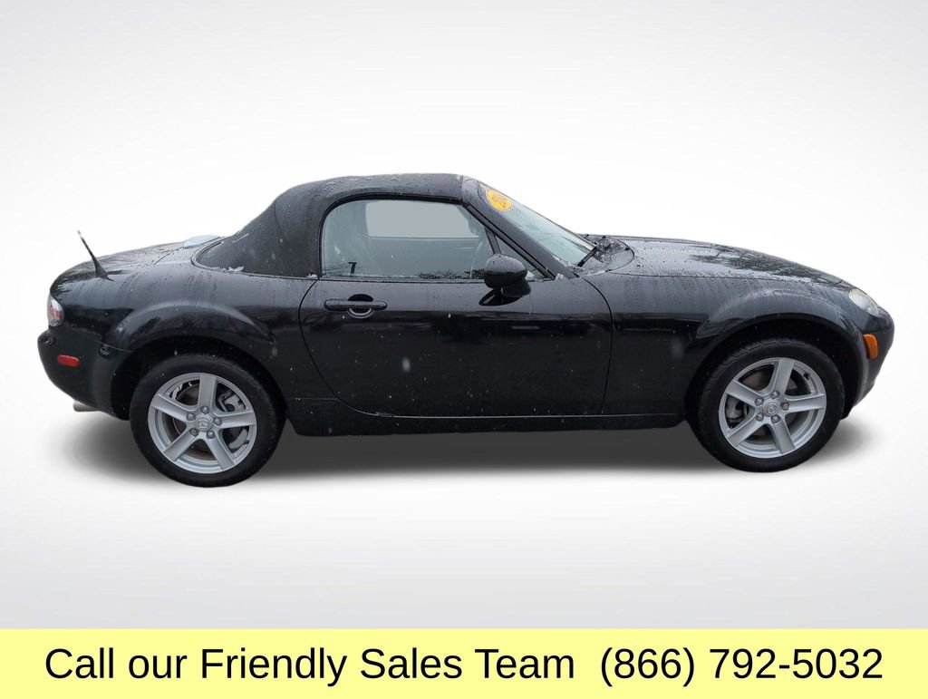 Used 2006 MAZDA MX-5 Miata Touring image 7