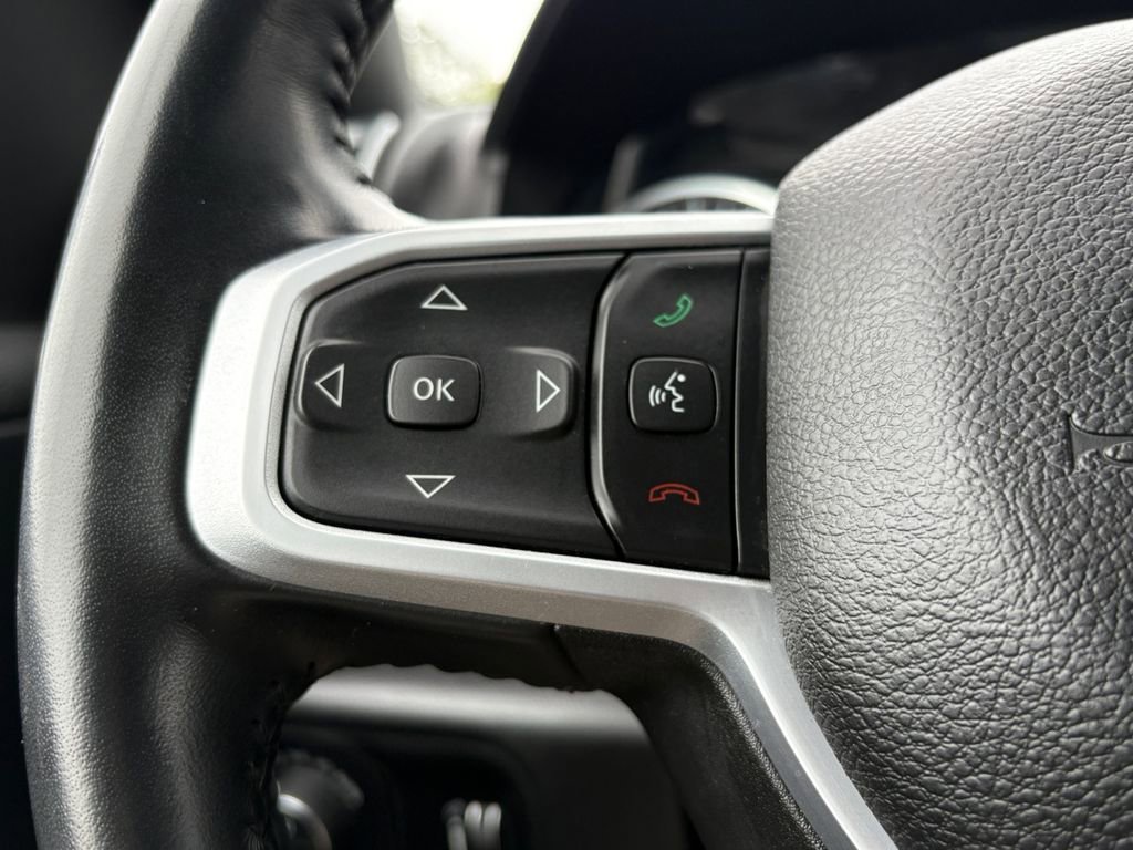 Used 2022 RAM 1500 Big Horn AWD/4WD image 14