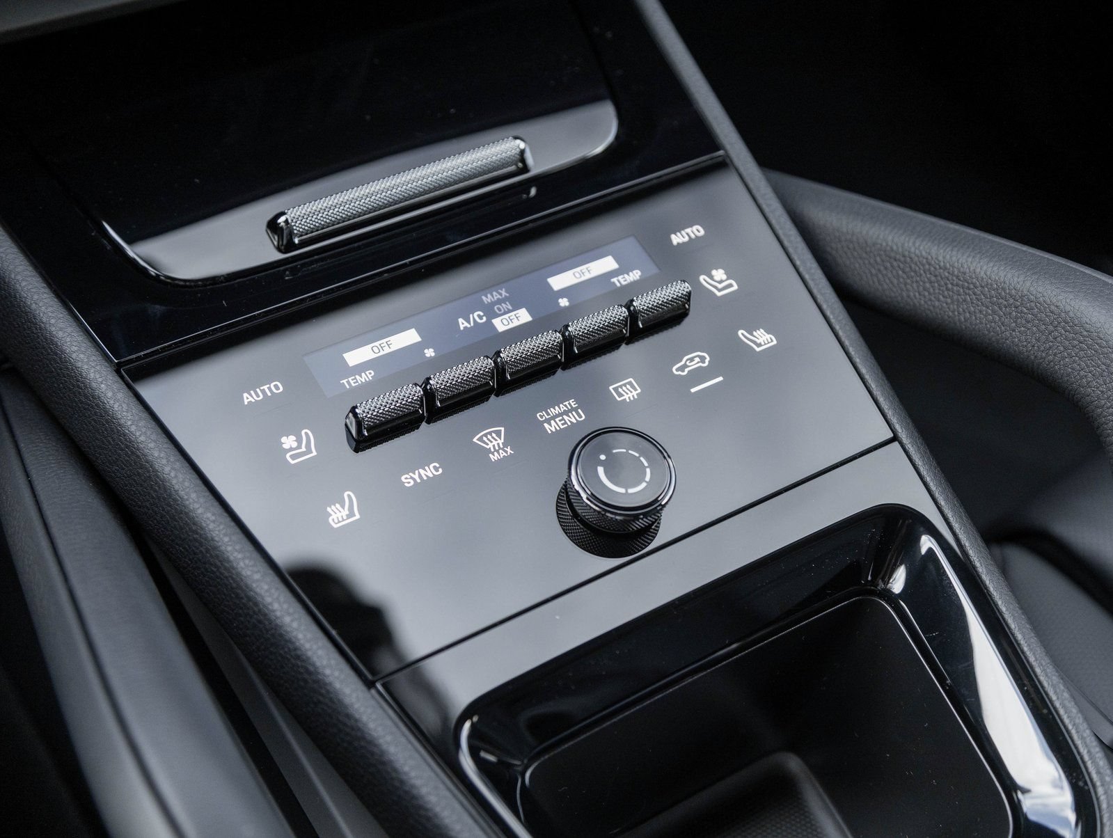 Certified 2026 Porsche Cayenne Coupe AWD/4WD image 27