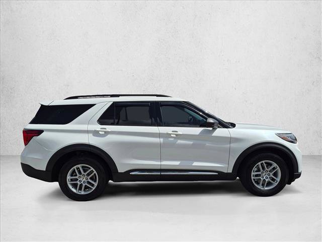 Used 2025 Ford Explorer Active RWD image 4