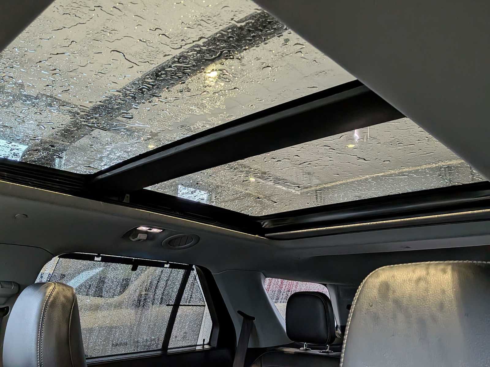 Used 2023 Ford Explorer Limited w/ Hybrid Equipment Group 310A image 18