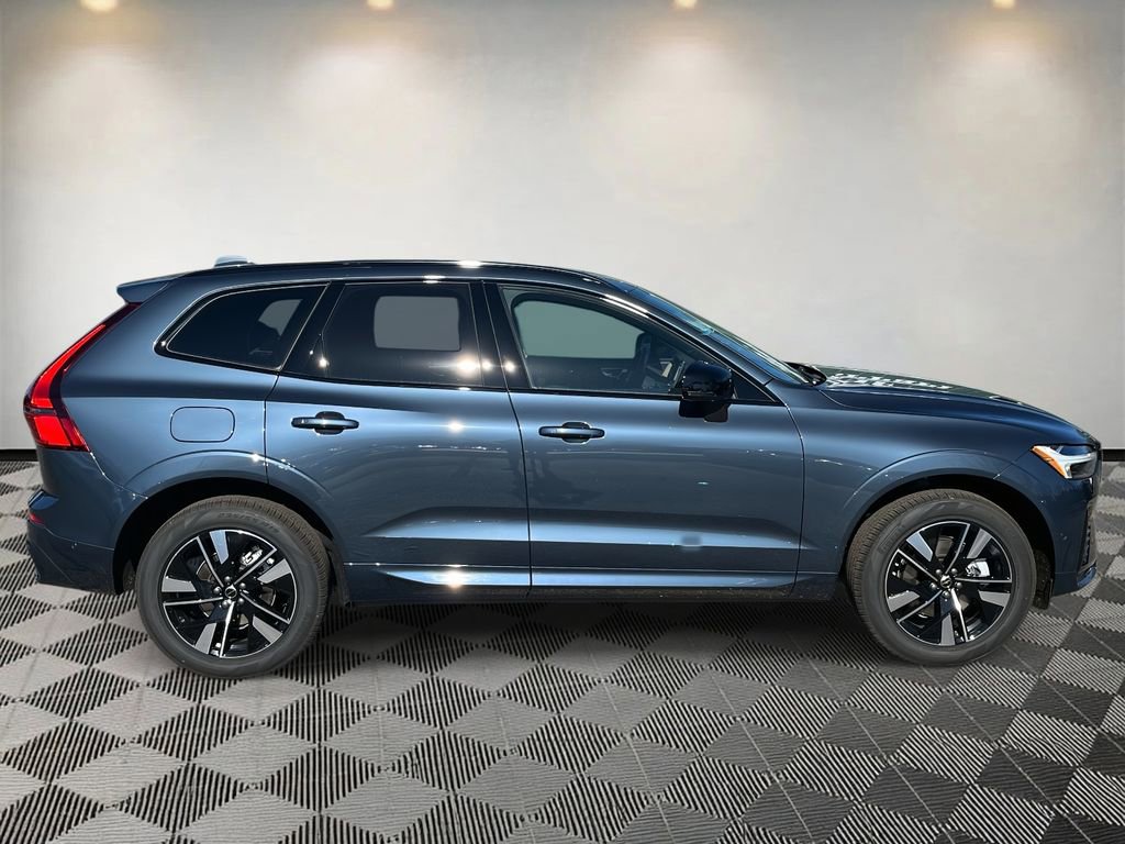 New 2026 Volvo XC60 B5 Plus w/ Climate Package image 2