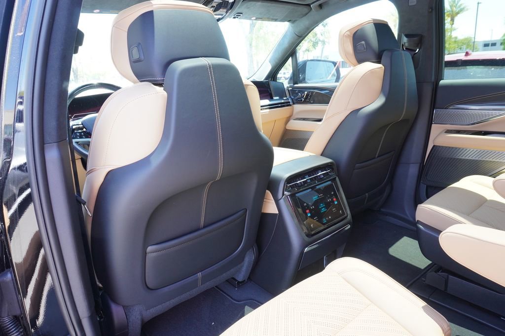 New 2025 Cadillac Escalade IQ Luxury 2 image 10