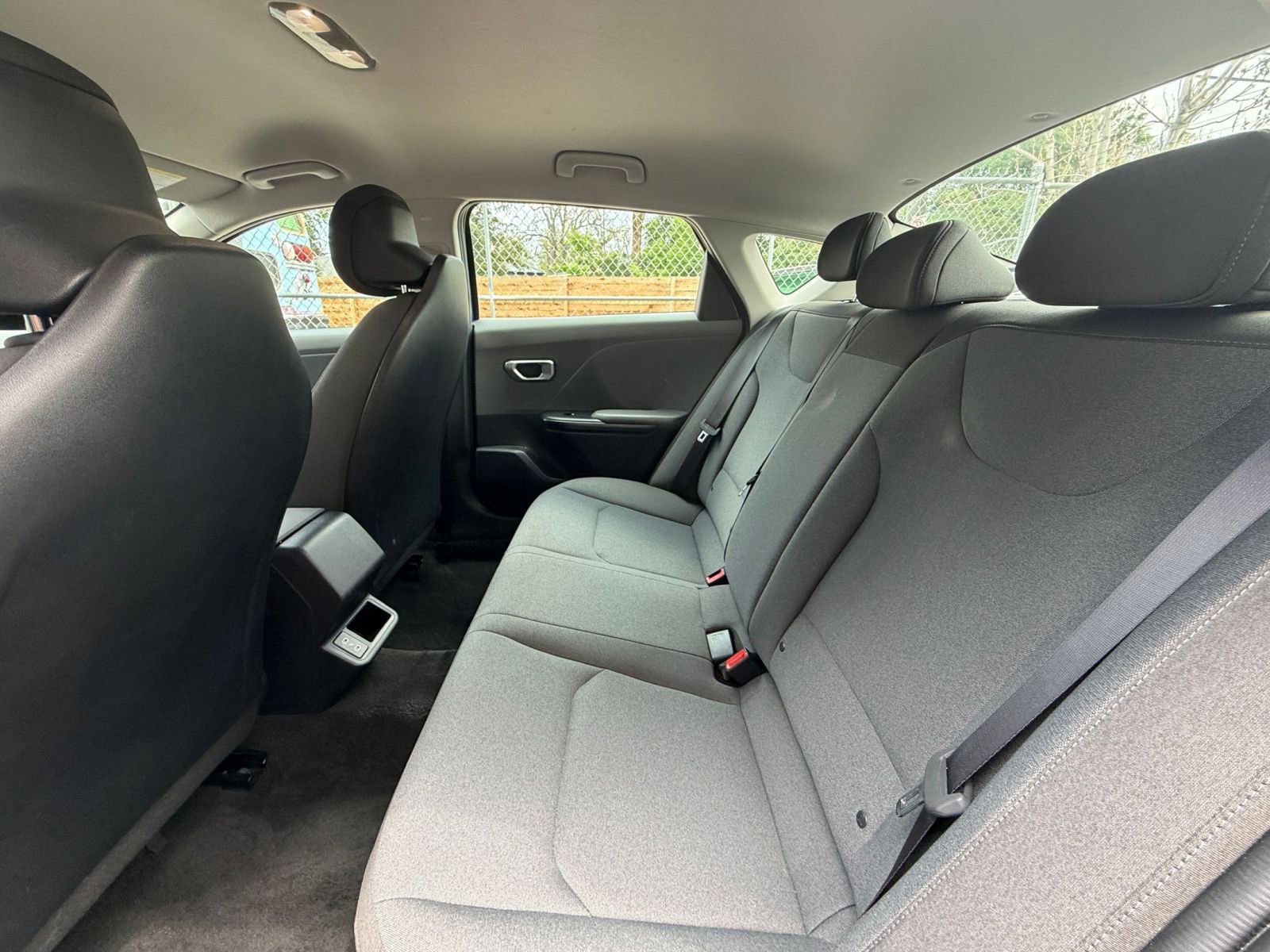 Used 2025 Kia K4 FWD image 23