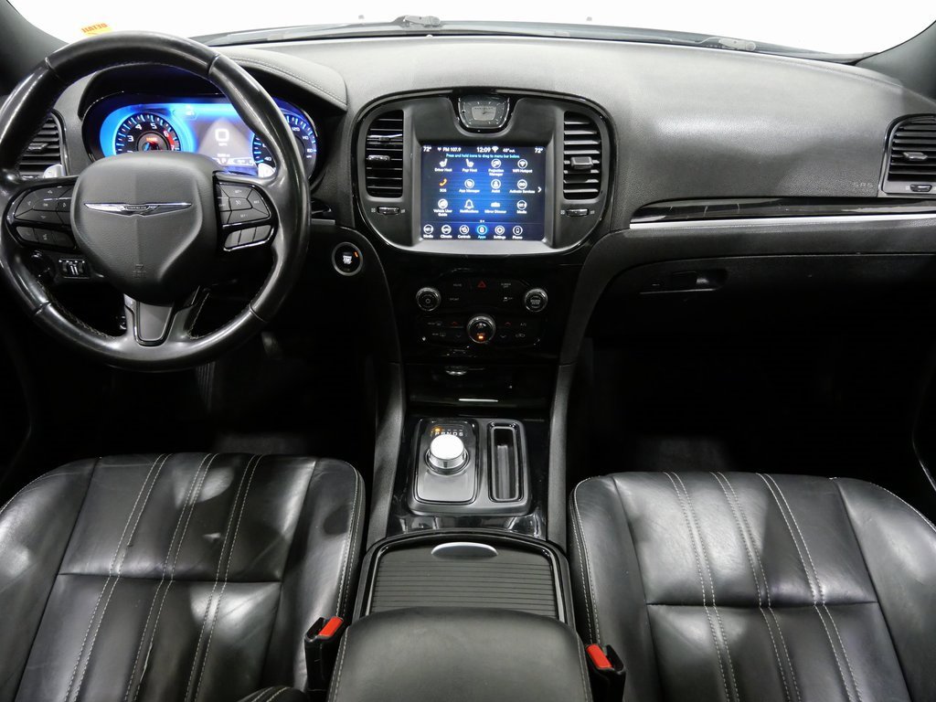 Used 2020 Chrysler 300 S image 11