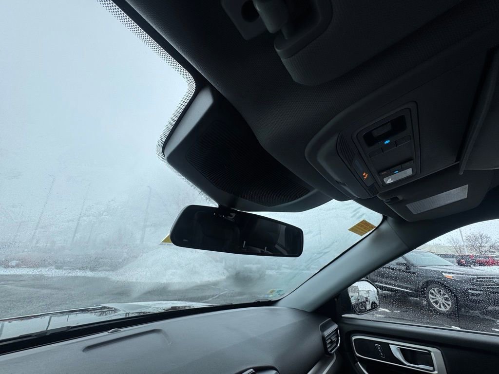 Certified 2023 Ford Explorer XLT w/ Equipment Group 202A image 28