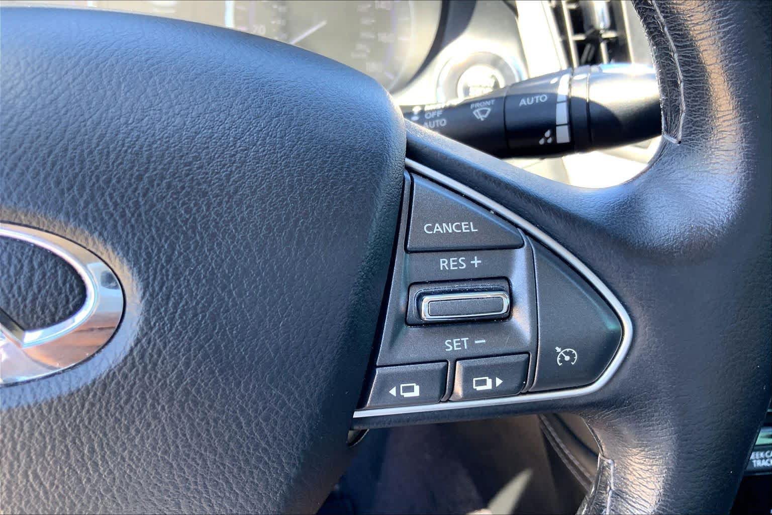 Used 2017 INFINITI Q50 2.0t RWD image 24