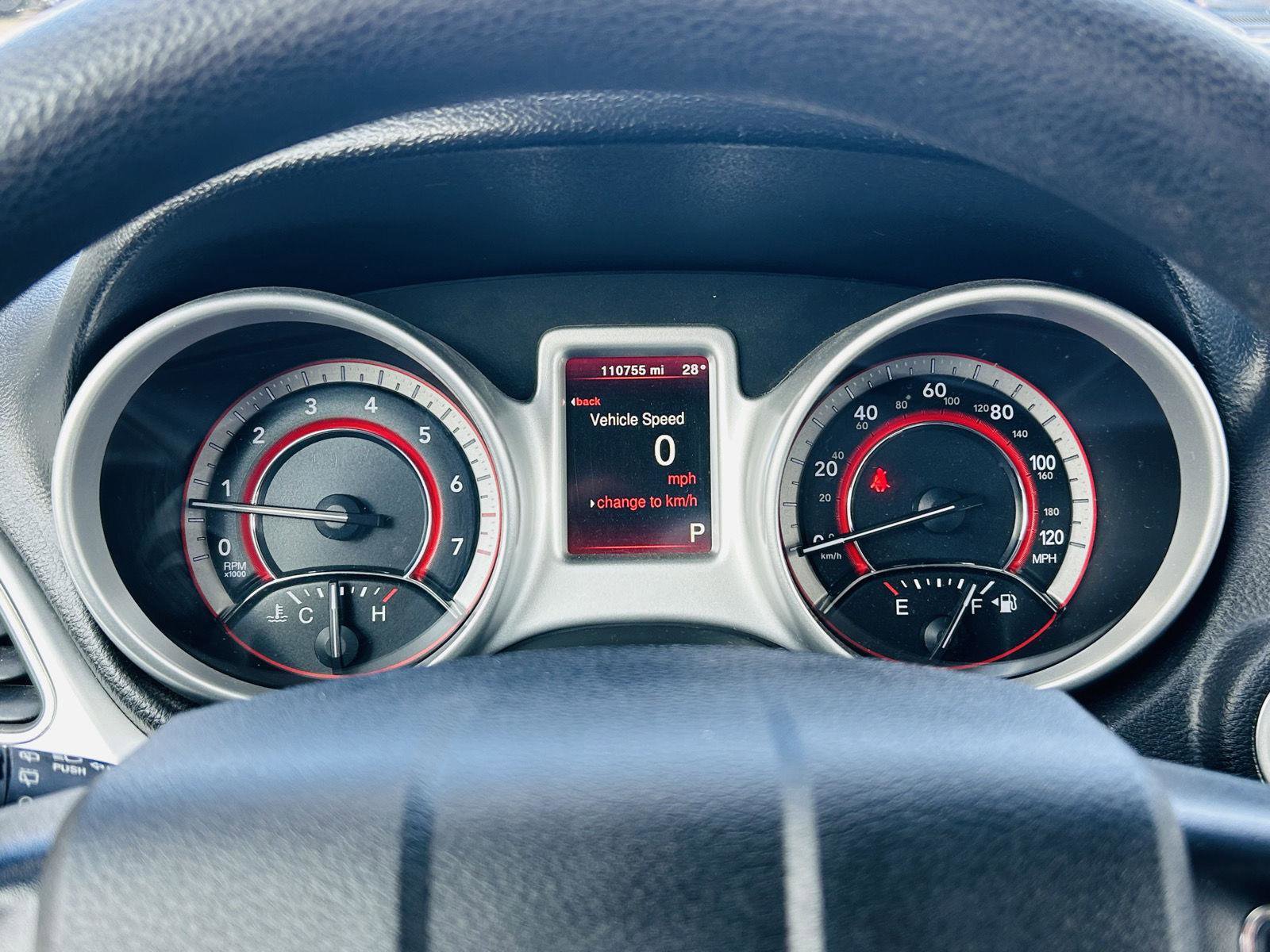 Used 2019 Dodge Journey SE w/ Mopar Chrome Accent Package image 12