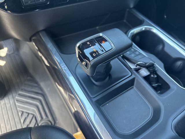Used 2023 Chevrolet Silverado 1500 LTZ w/ LTZ Premium Package AWD/4WD image 15