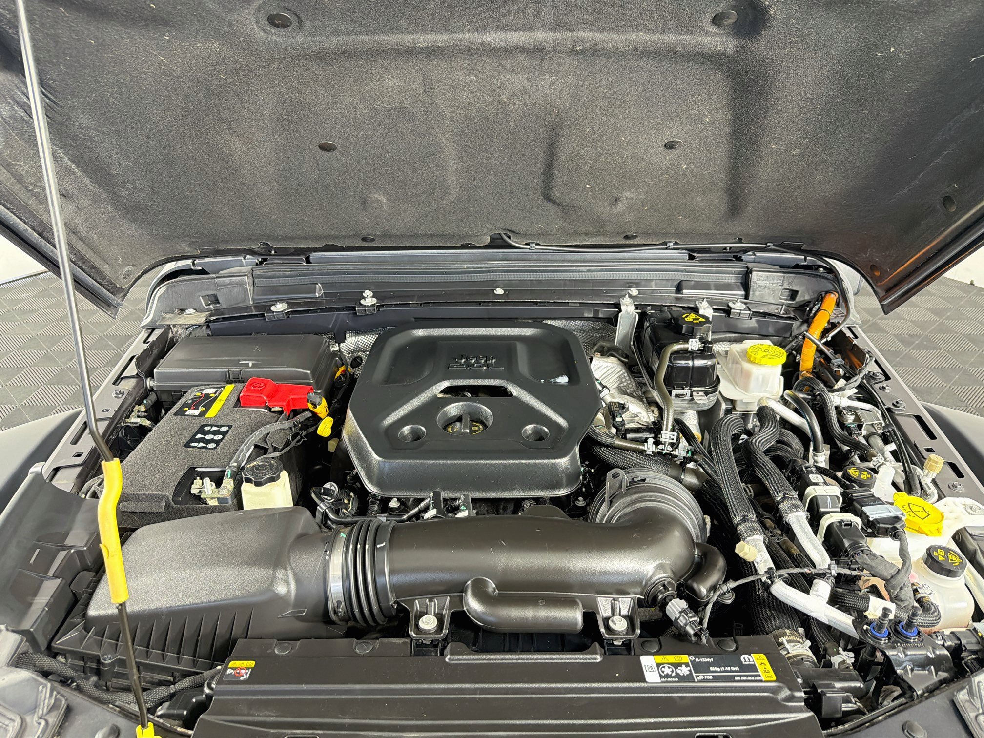 Used 2024 Jeep Wrangler Unlimited AWD/4WD image 33