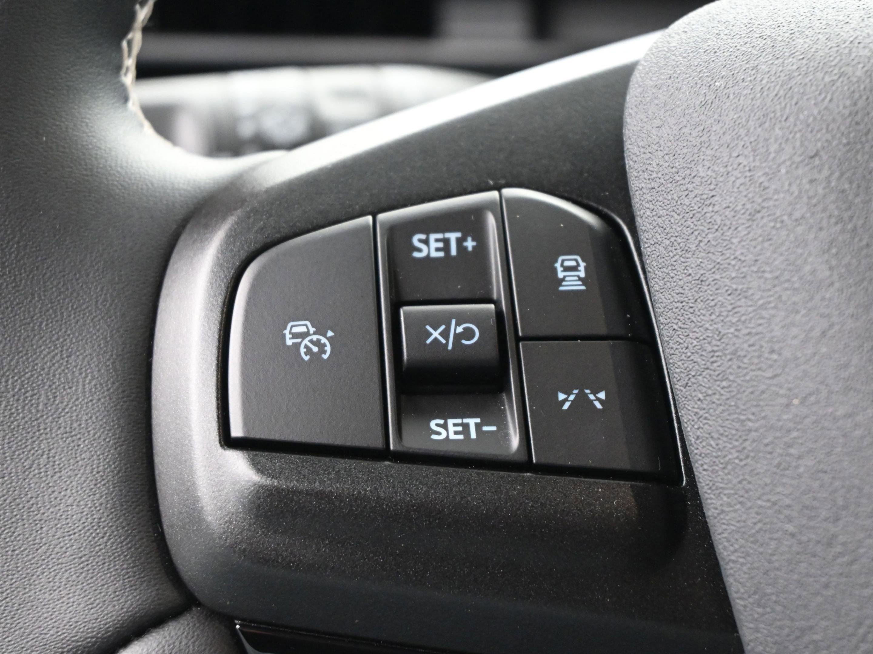 Used 2025 Ford Mustang Mach-E GT image 31