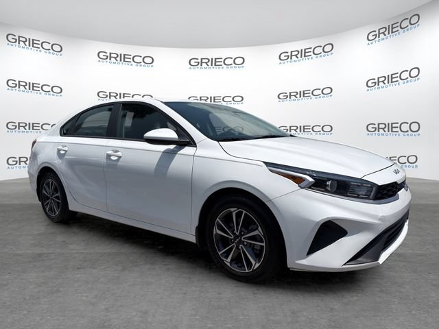 Used 2023 Kia Forte LXS FWD image 1