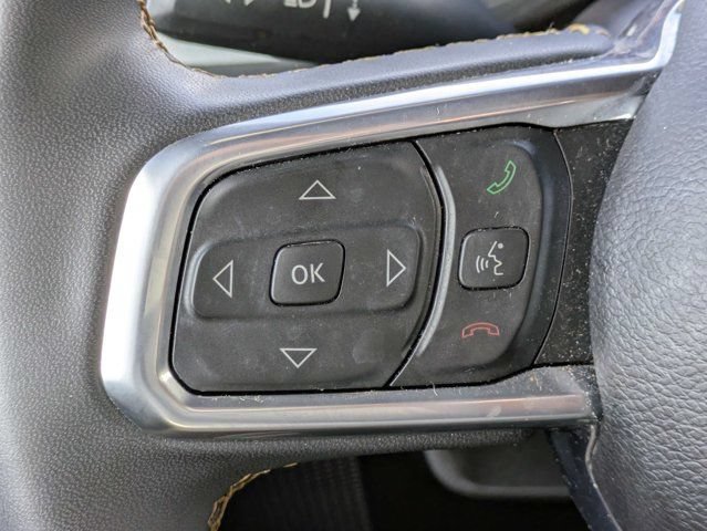 Used 2024 Jeep Wrangler Unlimited Sahara w/ Technology Group AWD/4WD image 24