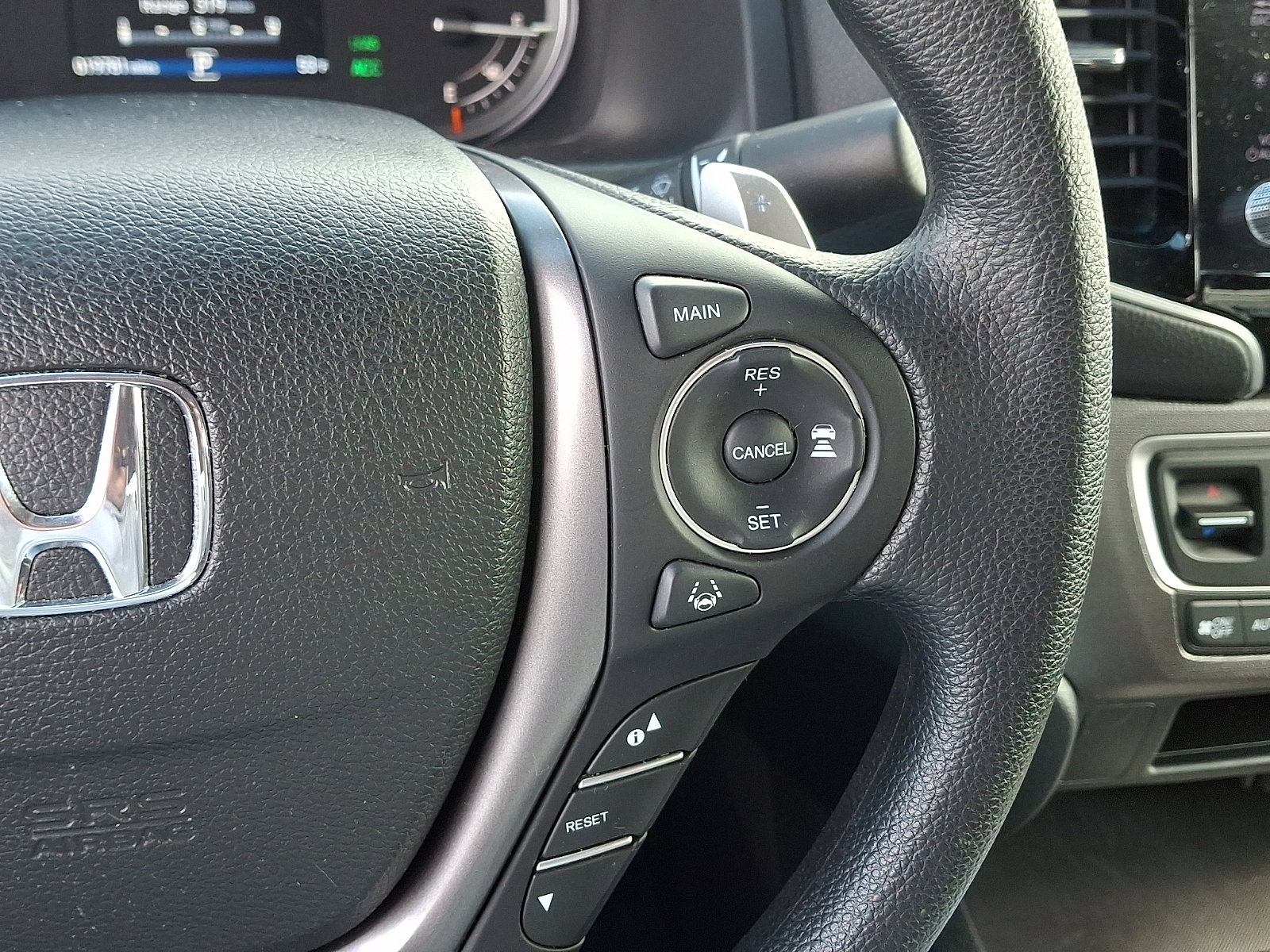 Used 2023 Honda Ridgeline Sport image 22
