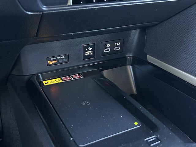 Used 2025 Toyota Camry LE image 20