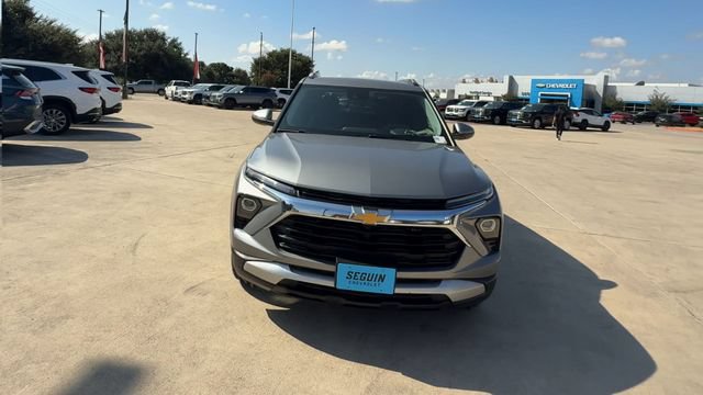 Used 2025 Chevrolet TrailBlazer LT FWD image 3