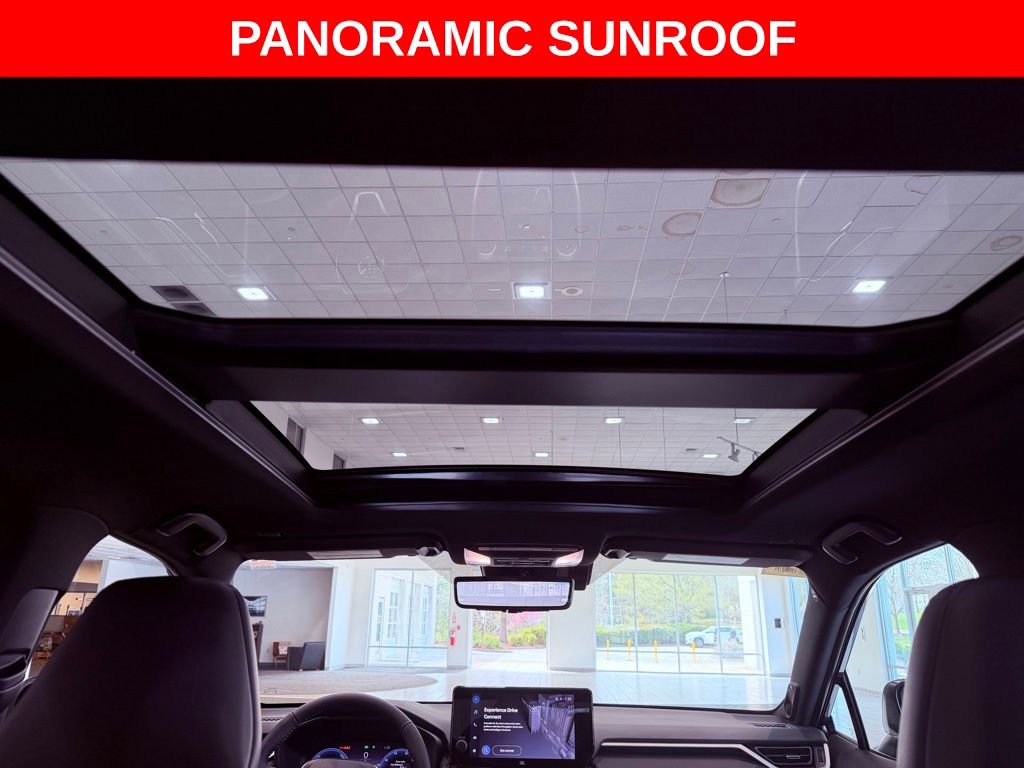 Used 2025 Toyota RAV4 XSE w/ Advanced Technology Package image 8