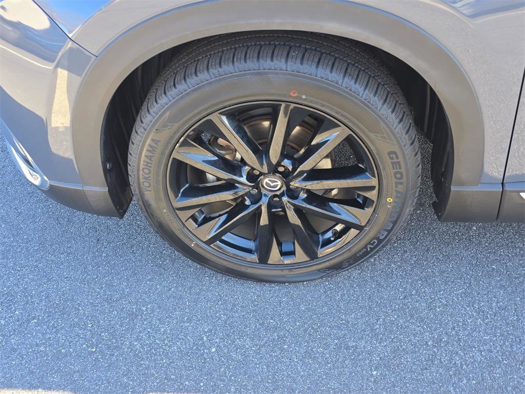 Used 2023 MAZDA CX-9 Carbon Edition image 12