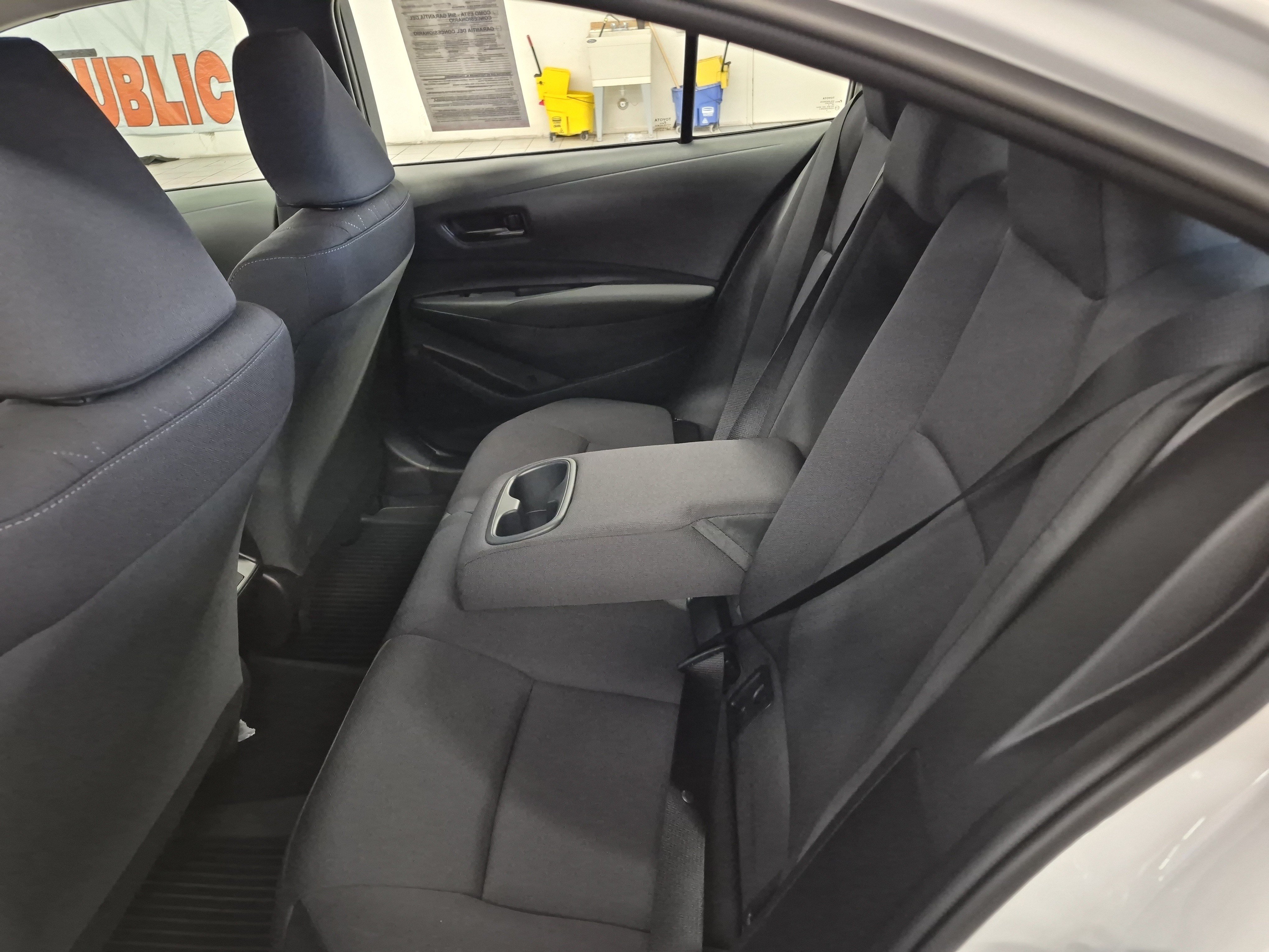 Used 2026 Toyota Corolla LE FWD image 15