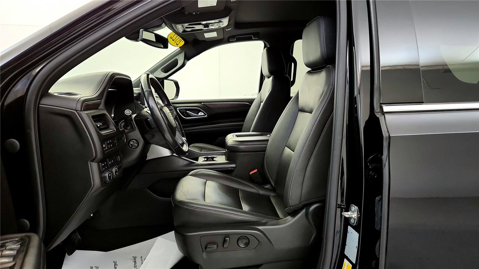 Used 2022 Chevrolet Tahoe LT w/ Luxury Package image 38