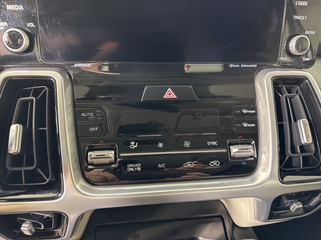 Used 2023 Kia Sorento SX Prestige w/ Panoramic Sunroof Package image 22