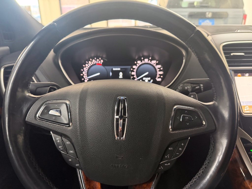 Used 2018 Lincoln MKX Select w/ Select Plus Package AWD/4WD image 20