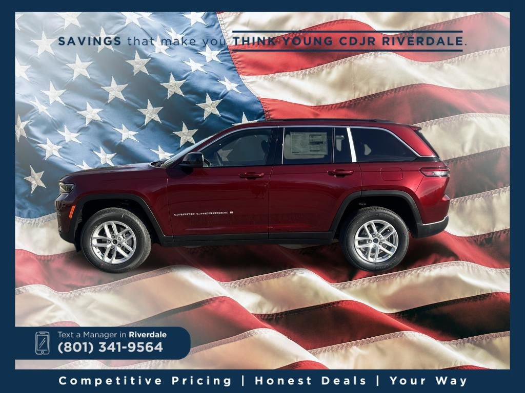New 2026 Jeep Grand Cherokee Laredo image 2